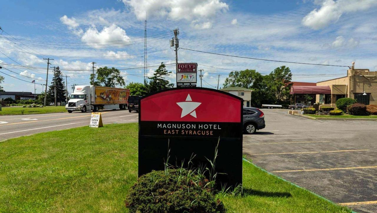 Magnuson Hotel East סירקיוז מראה חיצוני תמונה