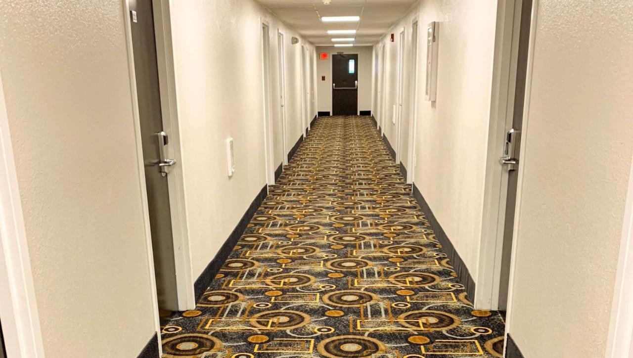 Magnuson Hotel East סירקיוז מראה חיצוני תמונה